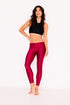 Legging KALI Wildcherry – legging de yoga rojo cereza, de frente