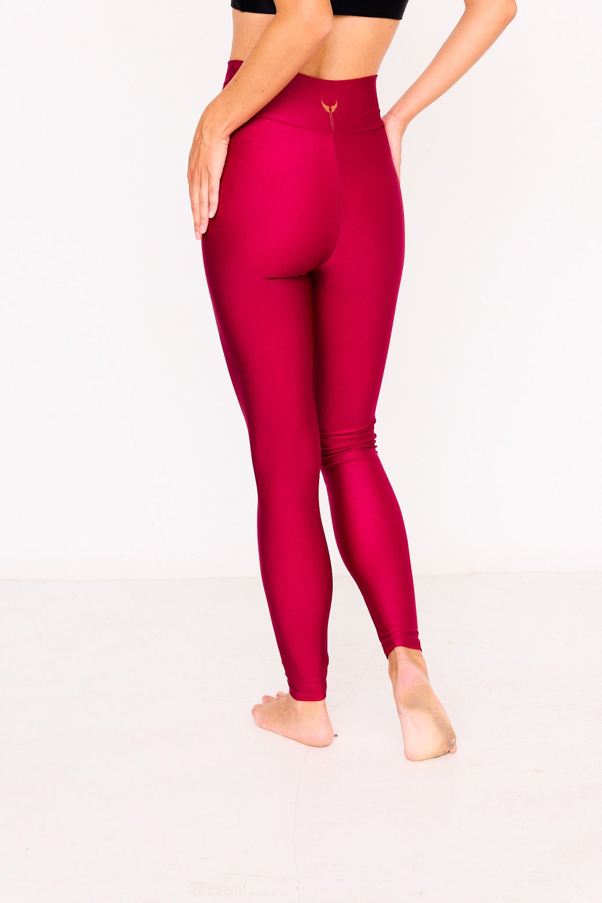 Legging KORE Wildcherry – legging de yoga rojo cereza, vista de espalda