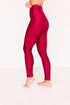 Legging KORE Wildcherry – legging de yoga rojo cereza, de perfil